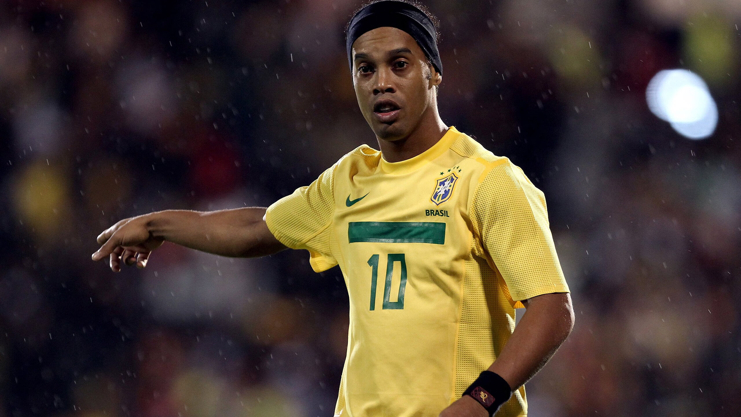 九游游戏中心-跨界疯人院，哈登单手劈扣硬刚姆巴佩，与RNG激战40分钟爆冷绝杀！